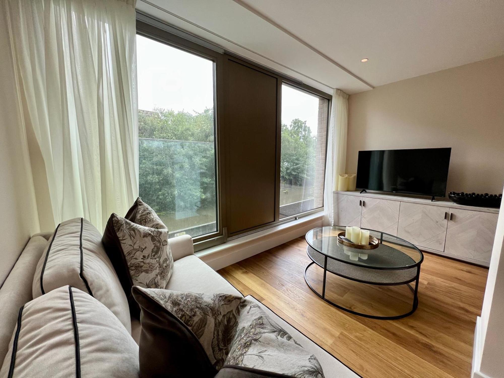 Апартаменты The Noir Blanc Retreat At Ryedale House Йорк Экстерьер фото